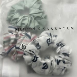 Peloton 3 piece silk scrunchie set NWT Kassatex SOLD OUT